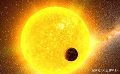 一秒钟地球从太阳接收多少能量